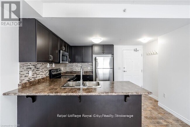 Photo - 67 Kingsbury Square Unit 303