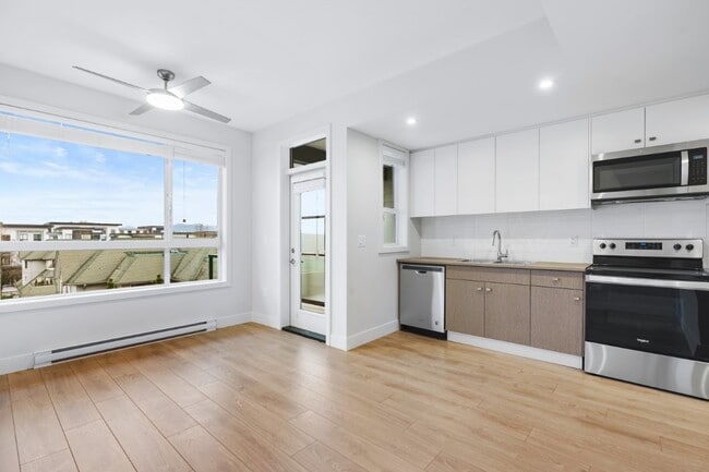 Photo - 1516-1516 McCallum Rd