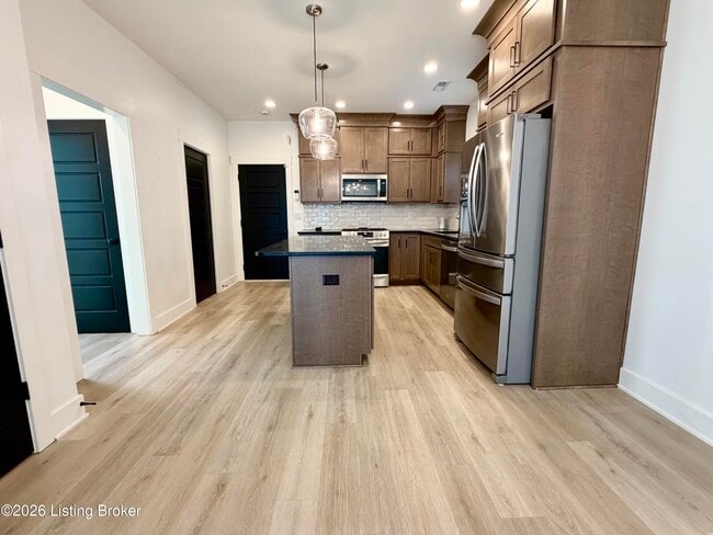 Photo - 621 Thomas St