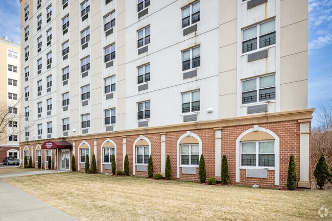 Photo - The Arbor at Locust Manor