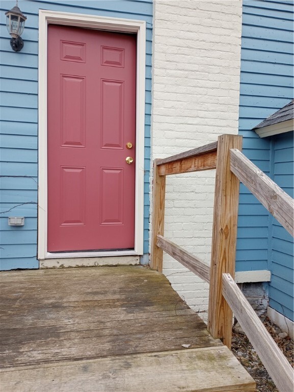 Photo - 362 W Gray St