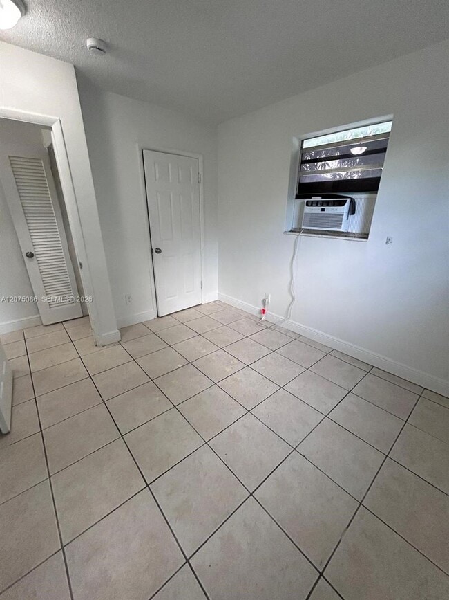 Photo - 5727 Fletcher St Unit B