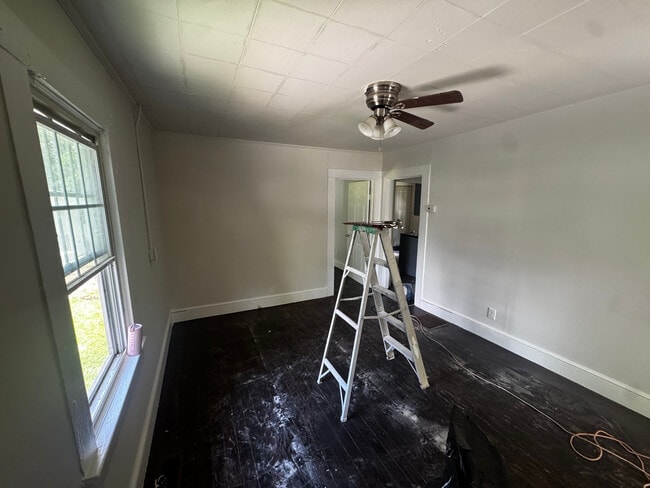 Photo - Room in Duplex on Bolton Rd NW