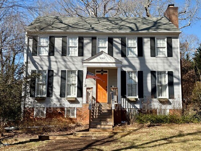 Photo - 193 Heather Dr