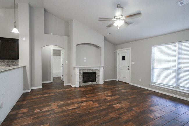 Photo - Gorgeous Home in Pea Ridge!