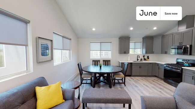 Photo - 564312 Auckland Ave