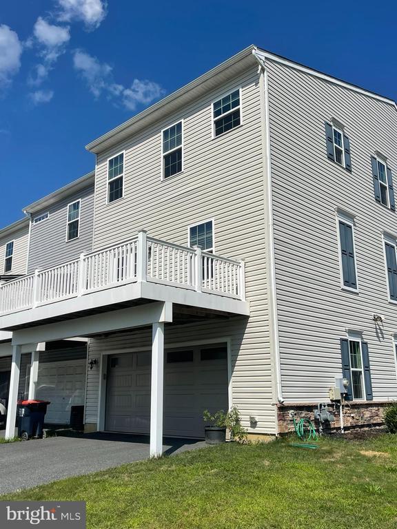 Photo - 331 S Parkway Dr