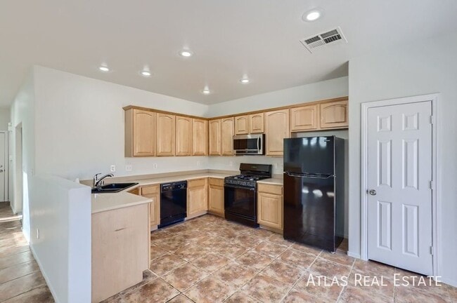 Photo - 5920 N Buckwood Mote St