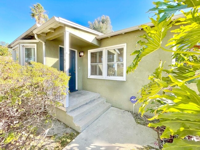 Photo - 11914 Ocean Park Blvd Unidad 1