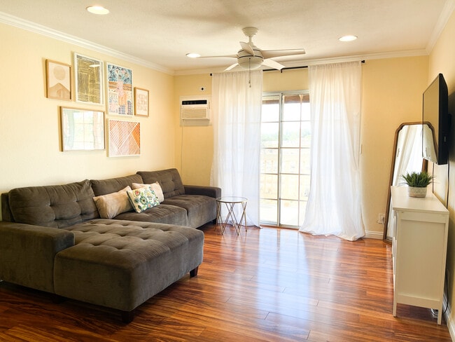 Photo - 140 Uwapo Rd Unit 60-202