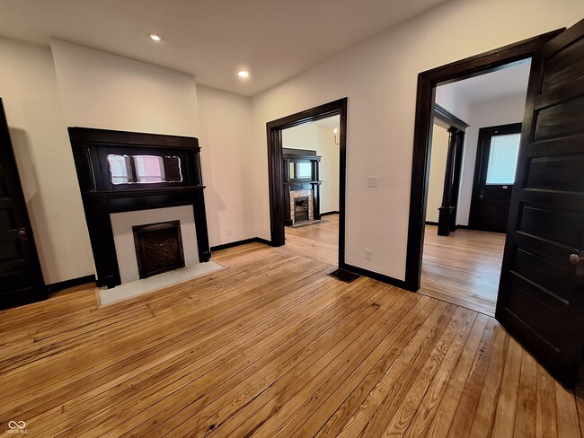 Photo - 1430 E Ohio St