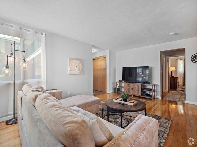 Building Photo - Comfort & Convenience in the Heart of Spokane Rental