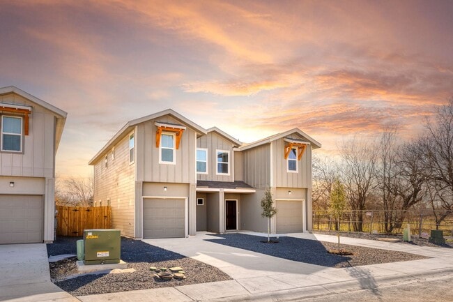 Brand New 3/2.5 Townhome - Brand New 3/2.5 Townhome