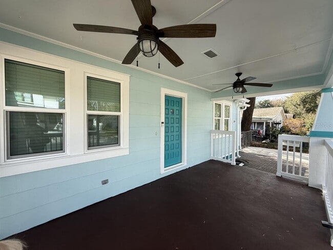 Photo - 320 W Lambright St