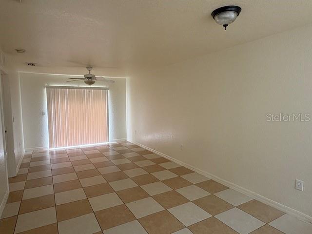 Photo - 865 Fox Lake Dr