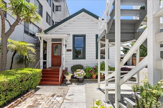 Building Photo - 618 1/2 Santa Clara Ave - 1 bedroom | 1 ba... Rental