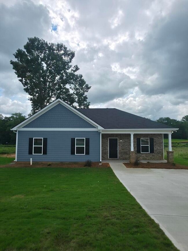 Building Photo - 207 Charlotte Cir