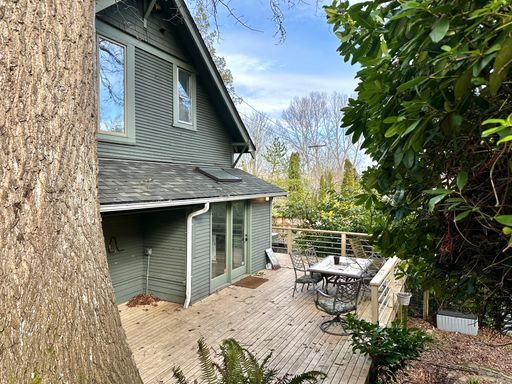 Photo - Spacious 1-Bedroom Home with Expansive Living Space