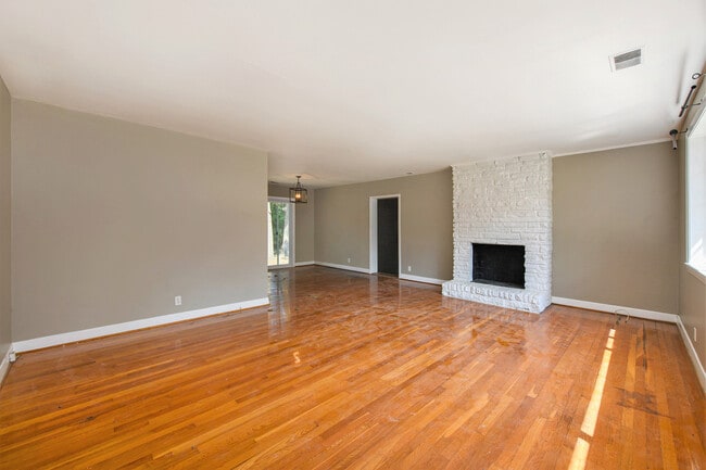 Photo - 1615 Culpepper Cir