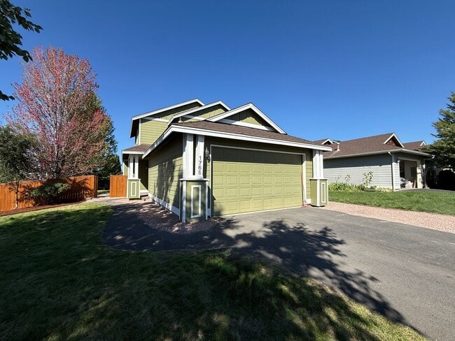 Building Photo - TAKE A LOOK AT THIS GORGEOUS HOME SITTING ...