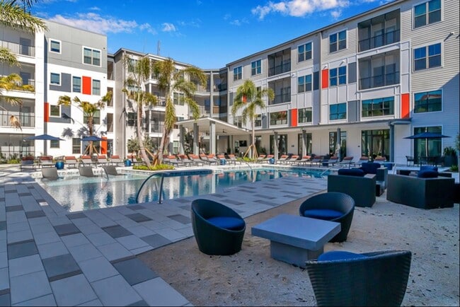 Nexus Brandon Apartments