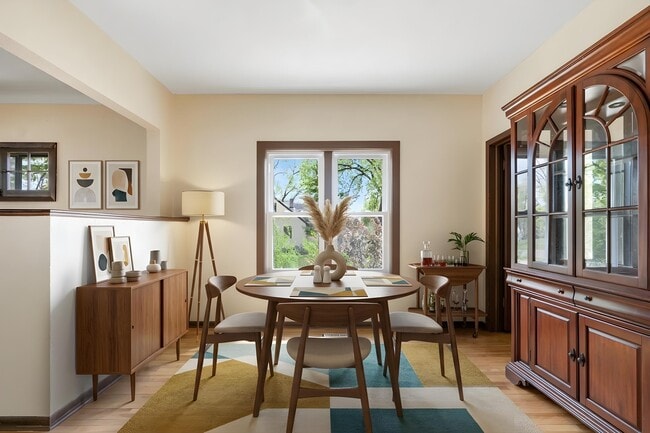 Puesta en escena virtual - 1053 Westminster St