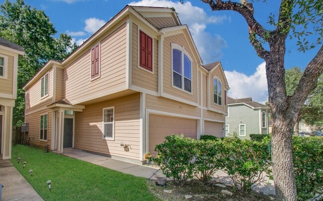 Photo - 743 Hallsleigh Ln