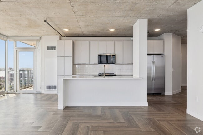 2BR, 2BA - 1,771SF - Kitchen - The Lakeview Residences at 333