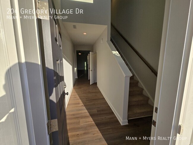 Photo - 204 Gregory Vlg Dr