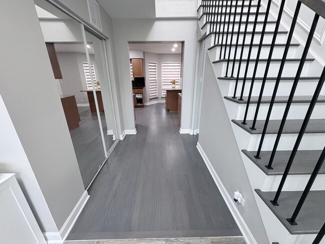 Photo - 1004 Longford Rd