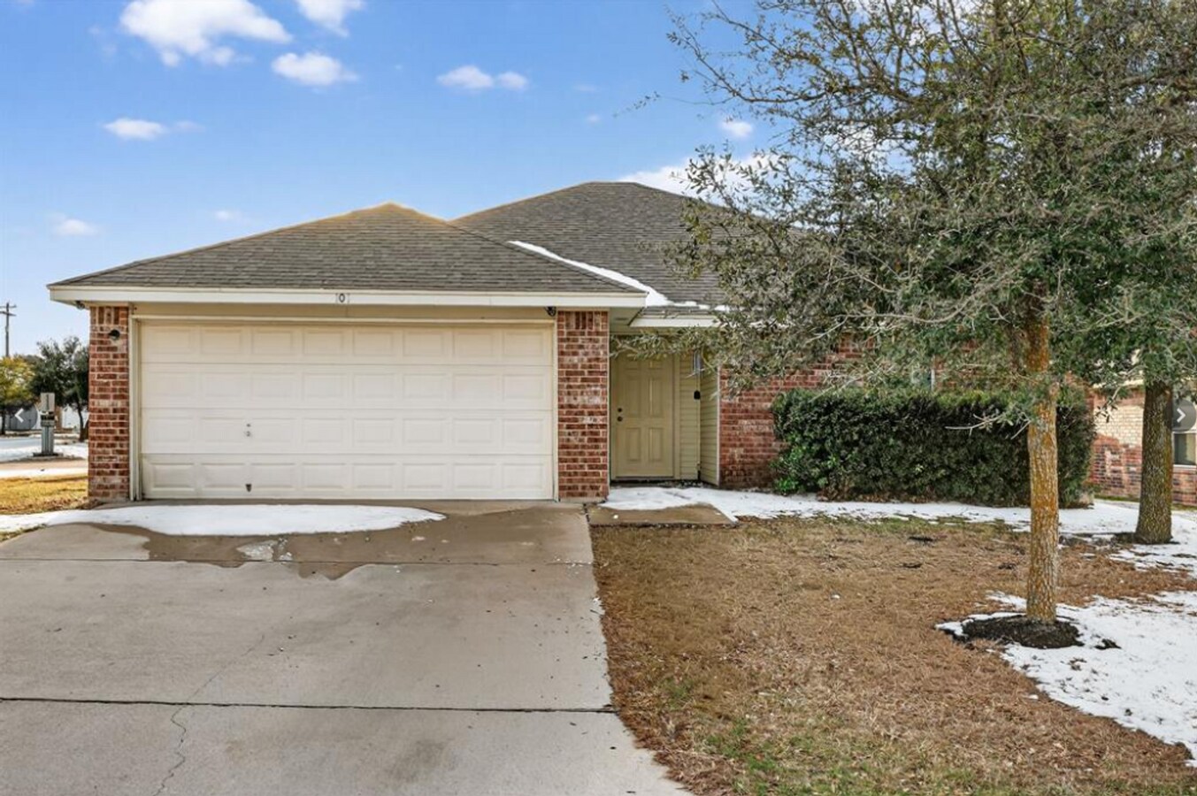 Photo - Beautiful 3BD Home on Corner Lot with Fenced Yard & 2-Car Garage in Sonterra