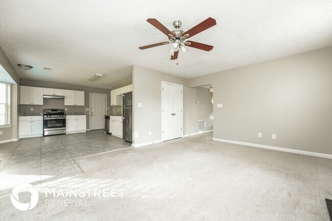 Photo - 955 Shadow Ridge Trail