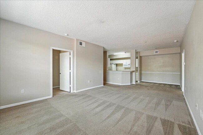 Photo - 5560 Metrowest Blvd Unit #108