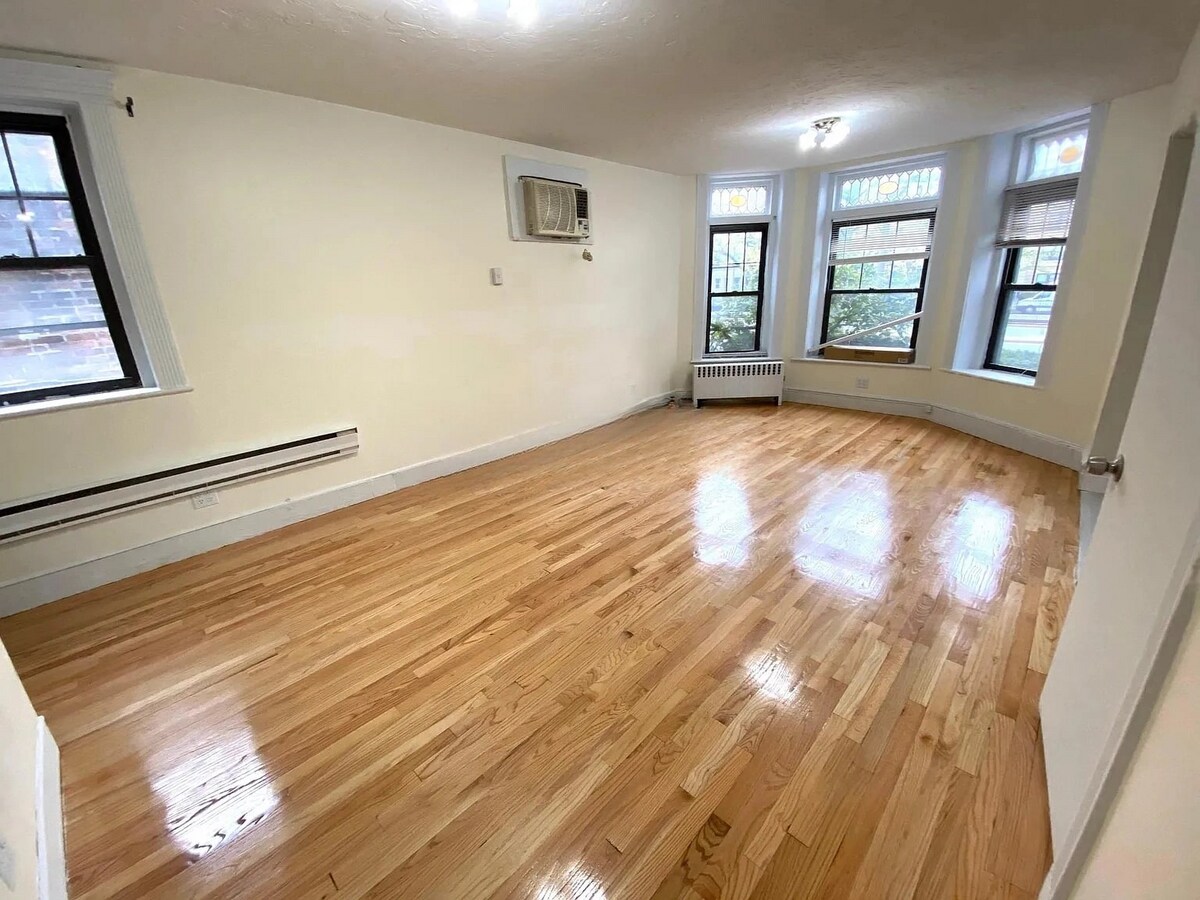 Photo - 1412 Commonwealth Ave Unit 12