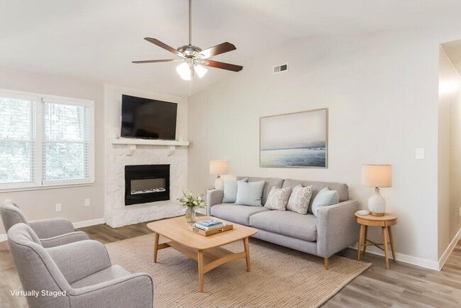 Photo - 102 Dove Rise