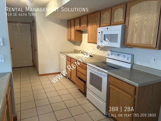 Photo - 918 SE 44th Terrace