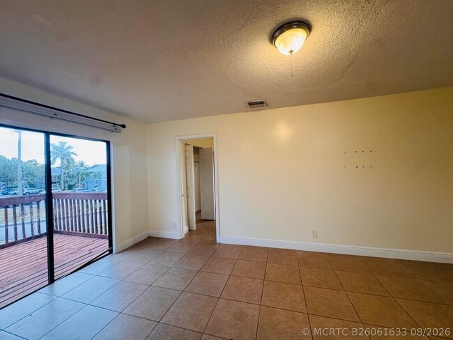 Photo - 7 Crossings Cir Unit G
