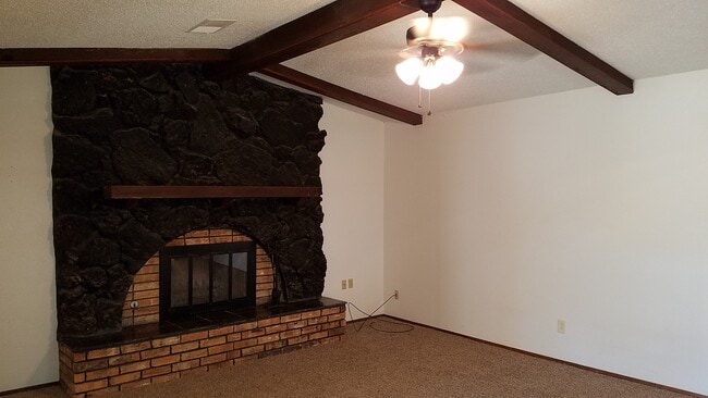 Photo - 1724 Courtland Cir