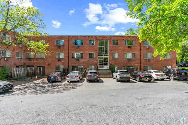 4465 Macarthur Blvd NW - Rear Parking