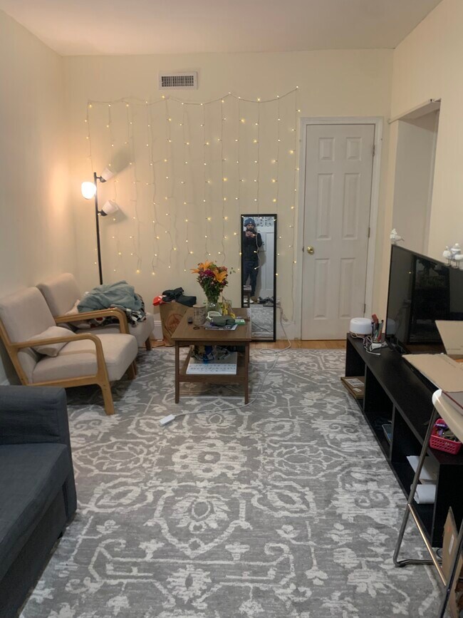 Photo - 62 Egmont St Unit 3