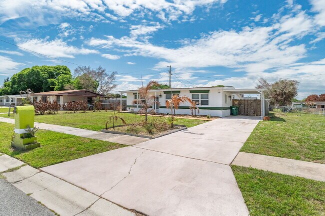 Photo - Remodeled 3/2 in Central Merritt Island!