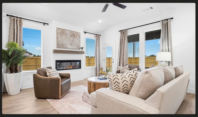 Photo - 2311 Longfellow Dr