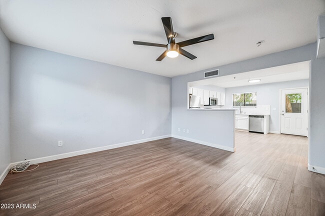 Photo - 5010 N 22nd Ave Unit 113