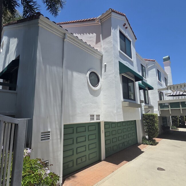Photo - 7492 Seabluff Dr