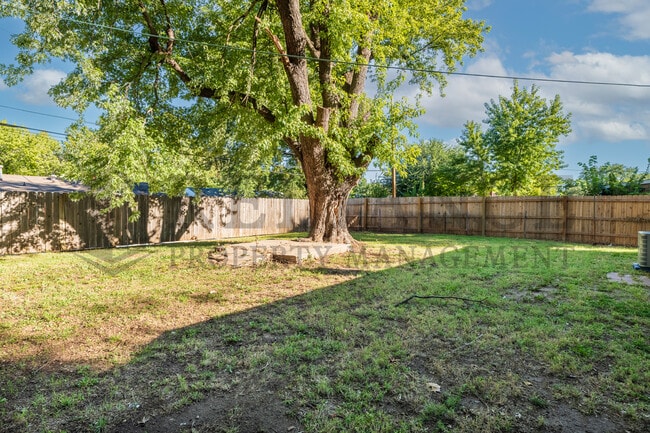 Photo - 1932 S Battin St