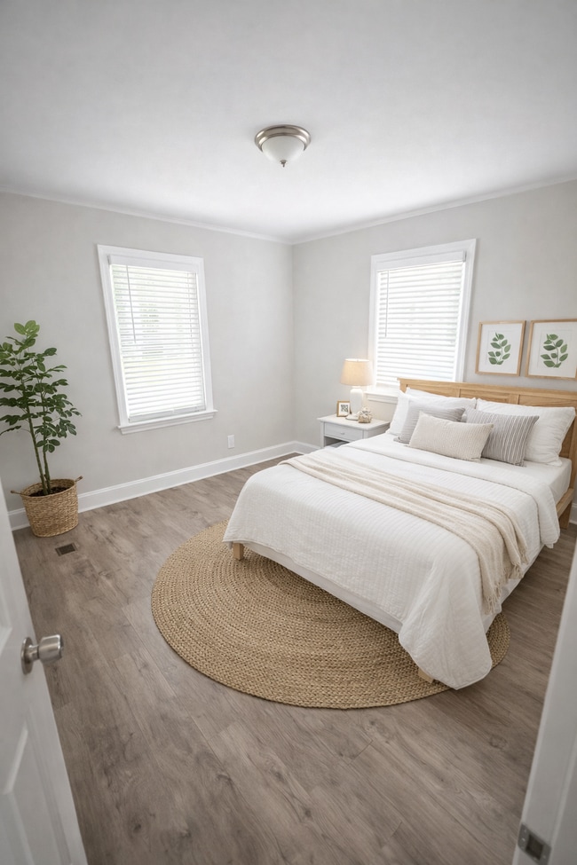 Photo - 3258 Napier Ave