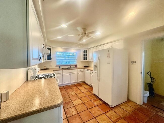 Photo - 1105 N Lake Otis Dr SE