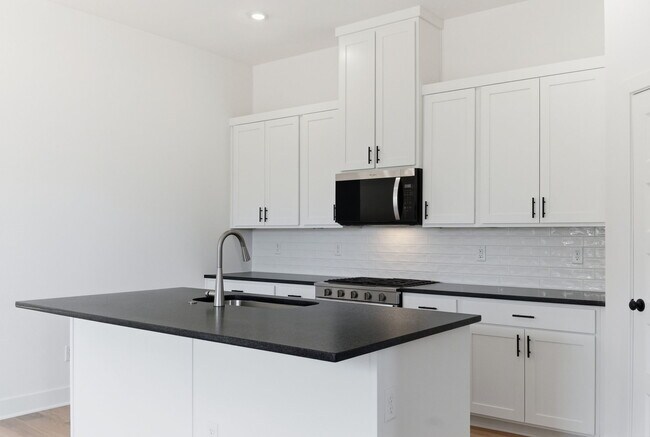 Photo - 1835 E Fiji St