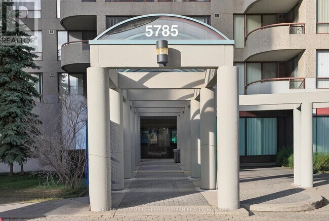 Photo - 5785 Yonge St Unité 301