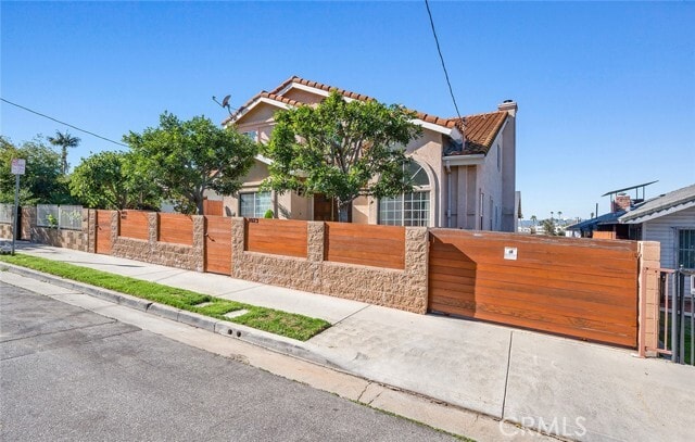 Building Photo - 1021 Coronado Terrace